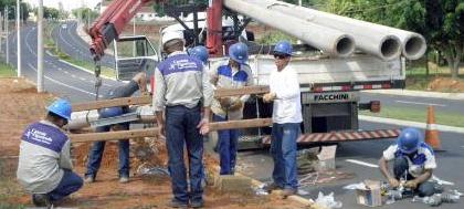 Começam as obras para iluminação de avenida
