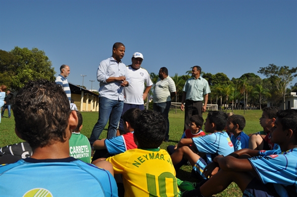 Marcelinho Carioca visita Votuporanga