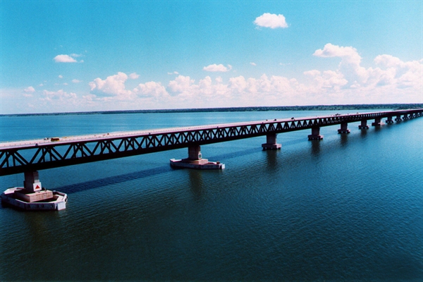 Governo de Mato Grosso do Sul assume ponte 