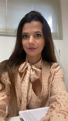 Enfermeira Haline Morato, que já possui mais de 20 anos de experiência no setor de saúde (Foto: Arquivo Pessoal)