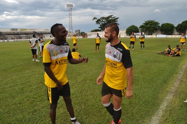 Palito e Tabarana encaram ex-clube pela primeira vez