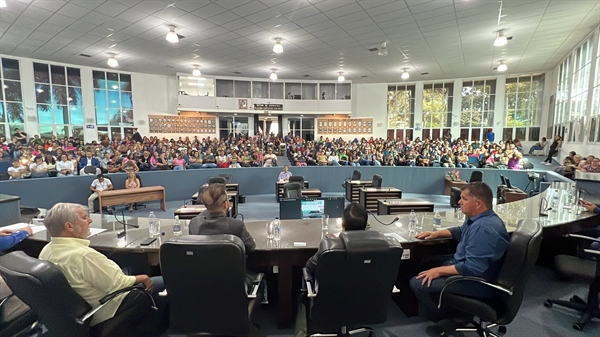 Durante o evento foram discutidas ações que possam contribuir no combate à violência contra pessoas em situação de rua (Foto: Assessoria)