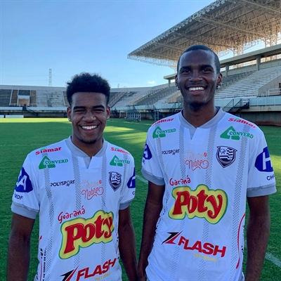 Os atletas Kauan Henrique, de 18 anos, e o atacante Fábio Souza, de 17 anos, farão parte do elenco do Coritiba-PR, por meio de empréstimo (Foto: Reprodução)