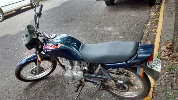 Moto furtada por jovem  de 16 anos é recuperada