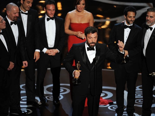 'Argo' leva Oscar de melhor filme e 'Pi' lidera com quatro estatuetas