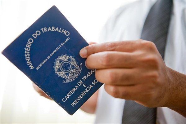 Cada vaga tem um limite de emissão de cartas de encaminhamento, que é estabelecido pela empresa que está ofertando a vaga (Foto: Marcos Santos/ USP Imagens/Fotos Públicas)