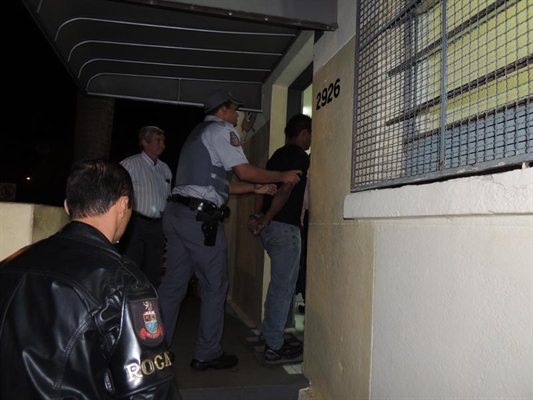 Faca utilizada no crime foi apreendida na ação da Polícia Militar