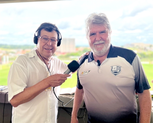 Prefeito Jorge Seba foi na Arena somar com a torcida e passou pela cabine de transmissão da Cidade FM (Foto: Assessoria)