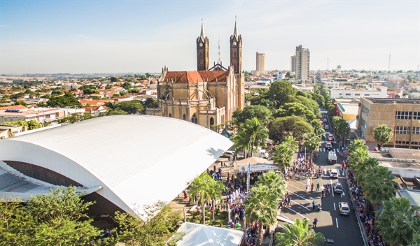 Uma passeata, que termina na Concha Acústica, será realizada na manhã desta sexta-feira em Votuporanga (Foto: Prefeitura de Votuporanga)