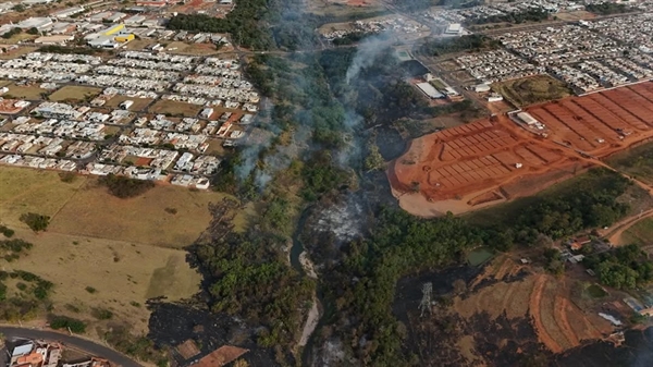 Votuporanga vai receber recursos destinados pela Justiça Federal de Jales para o apoio no combate a incêndios (Foto: Defesa Civil)