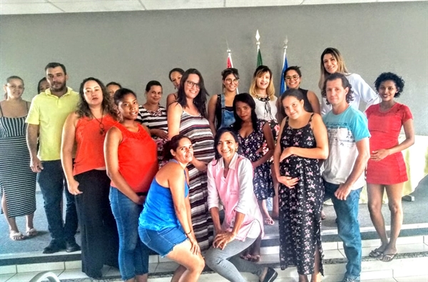 O calendário teve início em janeiro, com a participação de grávidas e papais, inclusive de primeira viagem (Foto: Divulgação/Santa Casa)