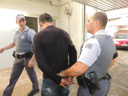 Operação apreende maconha no Jardim Marin