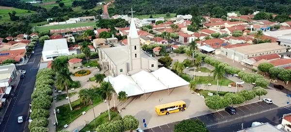 Sebastianópolis do Sul comemora nesta terça-feira (28) 59 anos de emancipação; data foi comemorada com uma grande festa de peão (Foto: Divulgação)