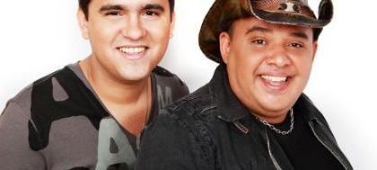 Dupla Humberto e Ronaldo fecha a grande de shows