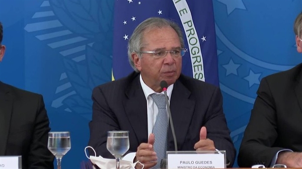 Paulo Guedes anuncia ajuda de R$ 200 a trabalhadores autônomos e informais durante 3 meses (Foto: Reprodução TV Globo)