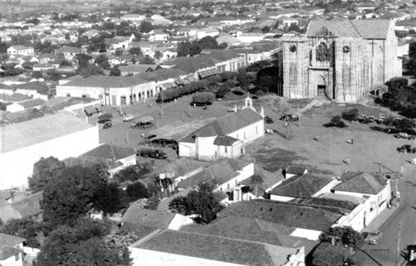 Essa região da cidade faz jus ao seu nome, Patrimônio Velho, e guarda até hoje a sua essência comercial (Foto: Arquivo)