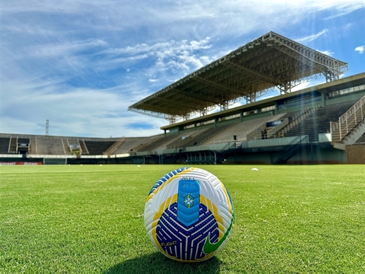 Arena vazia: jogadores são dispensados (Foto: Rafa Bento/CAV)