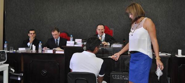 Rapaz é condenado a 10 anos por matar jovem