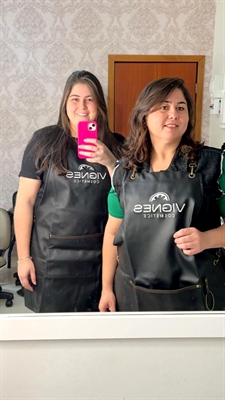 Carina e sua filha Carol trabalham juntas e possuem muita gratidão pelo acolhimento recebido em Votuporanga (Foto: Arquivo pessoal)