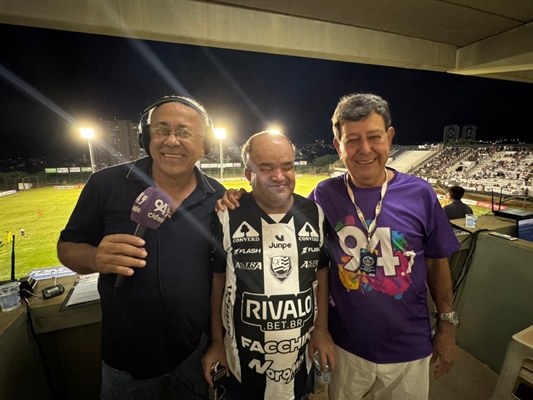 Toninho Alves, Carlinhos e João Carlos Ferreira durante a transmissão do jogo da noite de ontem na Arena Plínio Marin  A Cidade