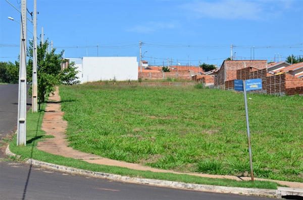 Leilão para venda de terrenos acontece nesta sexta-feira