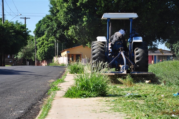 Prefeitura alerta para limpeza de terrenos