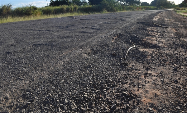 Rejeitos não amenizam crateras e Estrada do 27 segue sem solução 