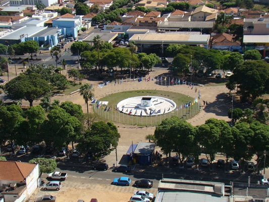 Casal é preso suspeito de matar morador de rua em Jales