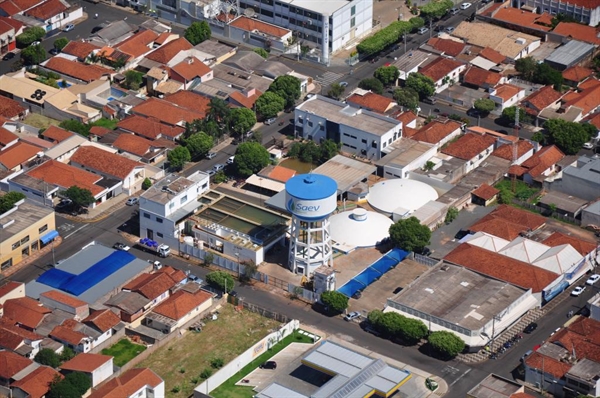 Desde o início da década de 1960, a Saev Ambiental cuida da qualidade da água que chega até as residências, indústria e comércio de Votuporanga (Foto: Divulgação)