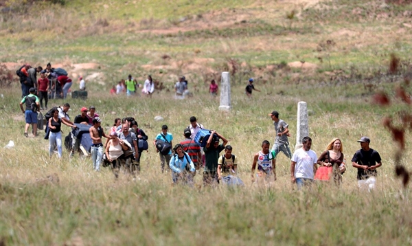 Medida recomendada pela Agência Nacional da Vigilância Sanitária (Anvisa) (Foto: Ricardo Moraes/Reuters)