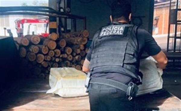 A droga foi apreendida na sexta-feira, 5, por equipe da Polícia Federal, com apoio de policiais militares de Fernandópolis (Foto: Reprodução/CidadãoNet)