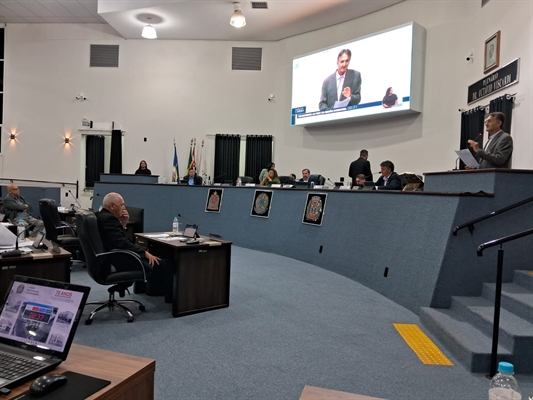  Vereadores aprovaram na noite de ontem o orçamento de R$ 690 milhões para a Prefeitura de Votuporanga em 2025 (Foto: Assessoria)