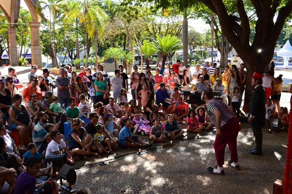 Prefeito destaca crescimento do Festival Literário