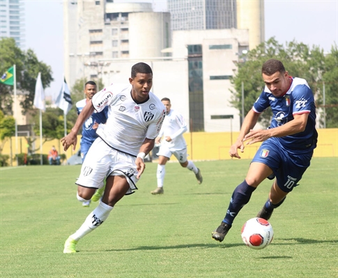 O técnico da equipe do EC São Bernardo, Renato Peixe, disse que equipe entrará para a partida como se fosse final em busca de manter invencibilidade (Foto: Reprodução/Facebook)