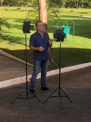 A gravação de um vídeo institucional da empresa da cidade aconteceu ontem com locações na indústria (Foto: Divulgação)