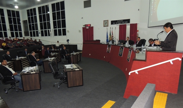 Impeachment passaria com folga na Câmara Municipal