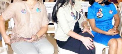 Mulheres em campanha por seus maridos tucanos 