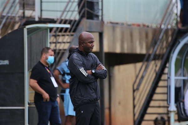 O técnico da Alvinegra, Thiago Oliveira, avaliou a última partida contra a equipe do Capivariano e disse que irá em busca do resultado em casa (Foto: Rafael Bento/CAV) 