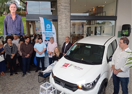 Morador de Nova Luzitânia ganha carro zero km e Centro Social receberá moto zero km.  Foto: A Cidade