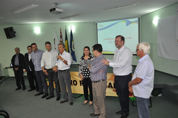 PMDB reúne pré-candidatos para  orientação com presença de deputados