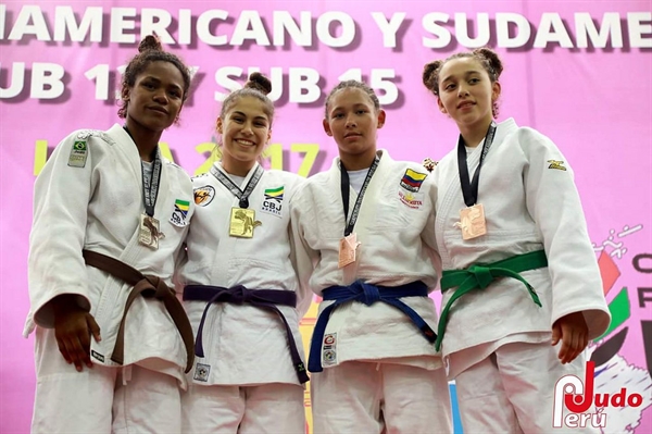 Ela foi prata nas categorias sub 15 médio até 58 kilos tanto no Campeonato Panamericano (Foto: Divulgação)