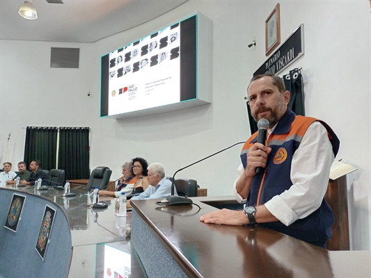 A Câmara Municipal de Votuporanga sediou ontem um encontro regional com os representantes da Defesa Civil de 96 cidades (Foto: Assessoria)