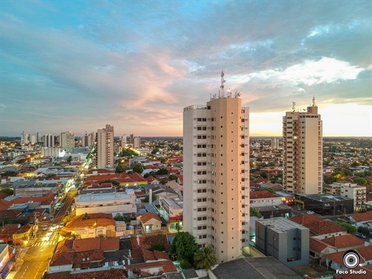 Mais uma vez, haverá alteração no funcionamento das repartições repúblicas, dos serviços essenciais, do comércio, bancos e supermercados (Foto: Foco Studio)