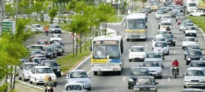 Carro: extensão das pernas ou do ego?