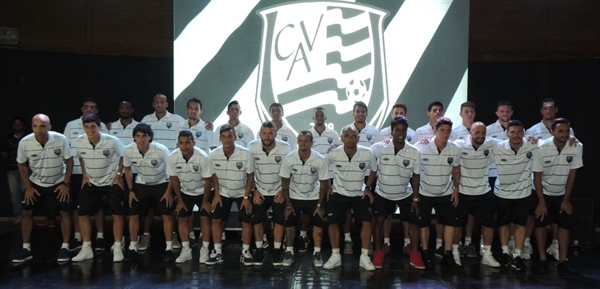 Alvinegra apresenta elenco com duas novidades