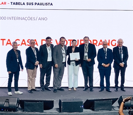 Certificação reconhece o Hospital pelo crescimento da eficiência no cuidado e papel decisivo na redução das filas de espera no SUS, enquanto a liderança reforça a importância de avanços no financiamento   Foto: Santa Casa