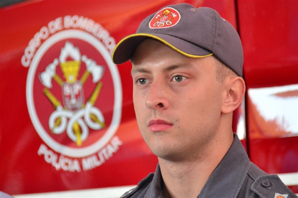 Tenente Silvestre assume o comando local dos Bombeiros