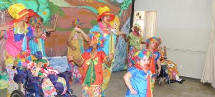 Brinquedos elaborados com material reciclável