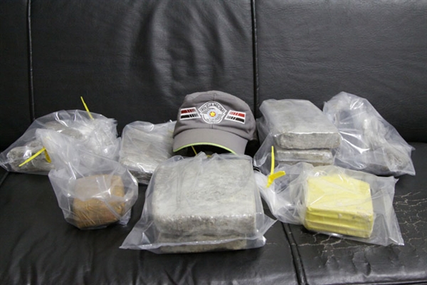 PM encontra cinco quilos de maconha