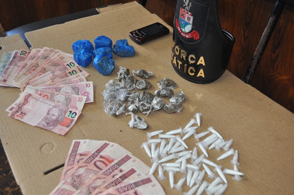 Três homens são presos por tráfico no Pró-Povo